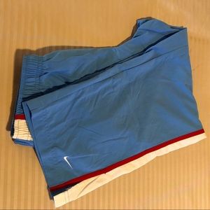 Nike Women's Capris Size Small